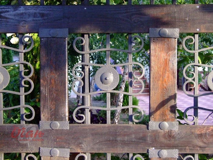 Fences / O7-003