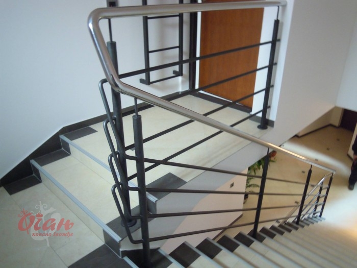 Staircases / S4-009